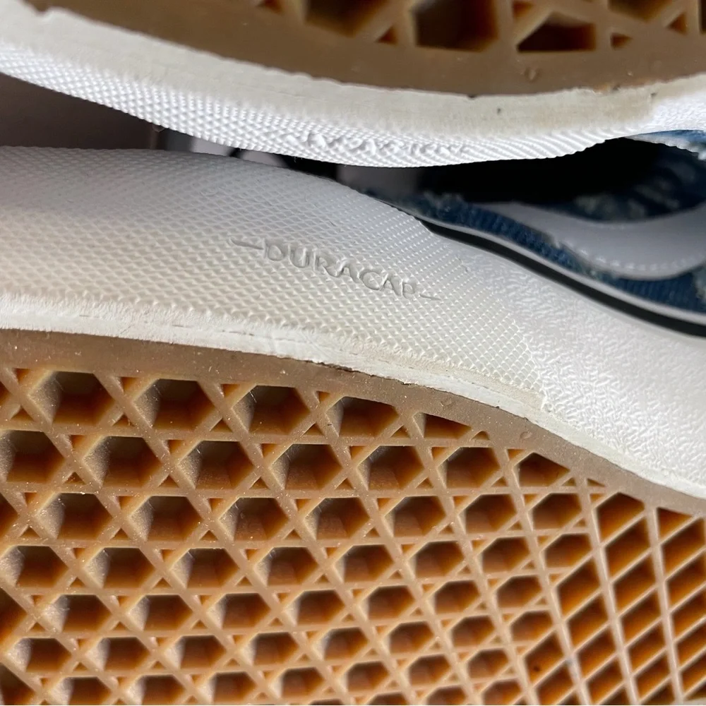 NIB VANS Sk8-Hi x SUPREME Blue Hole Punch Denim 2020 Size 9.5 - Picture 14 of 16